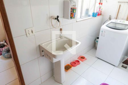 Apartamento à venda com 80m², 2 quartos e sem vaga Apartamento à venda com 80m², 2 quartos e sem vagaÁrea de Serviço