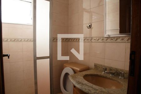 Banheiro de apartamento para alugar com 2 quartos, 52m² em Brás, São Paulo