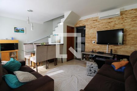 Sala de casa de condomínio à venda com 3 quartos, 69m² em Pedreira, São Paulo