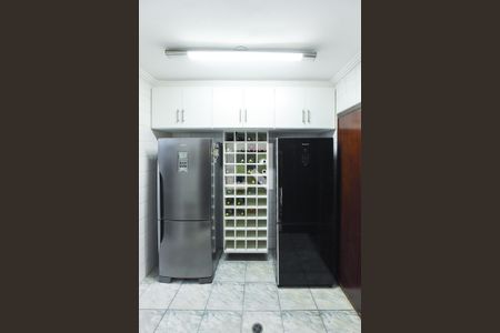 Casa à venda com 227m², 4 quartos e 2 vagas Casa à venda com 227m², 4 quartos e 2 vagasCozinha