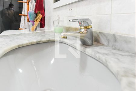 Casa à venda com 227m², 4 quartos e 2 vagas Casa à venda com 227m², 4 quartos e 2 vagasBanheiro da Suíte