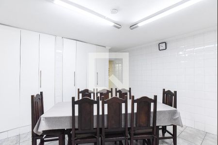 Casa à venda com 227m², 4 quartos e 2 vagas Casa à venda com 227m², 4 quartos e 2 vagasCozinha