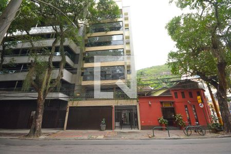 Apartamento para alugar com 90m², 2 quartos e 1 vagaFachada