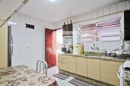 Casa de condomínio à venda com 108m², 2 quartos e 2 vagasCozinha
