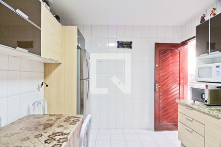Casa de condomínio à venda com 108m², 2 quartos e 2 vagasCozinha