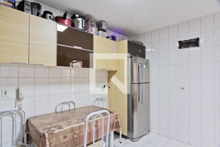 Casa de condomínio à venda com 108m², 2 quartos e 2 vagasCozinha