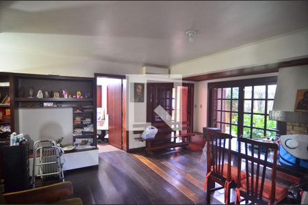 Sala de casa à venda com 4 quartos, 333m² em Igara, Canoas