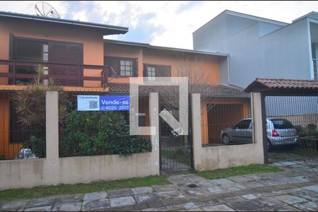 Casa à venda com 333m², 4 quartos e 2 vagasFachada