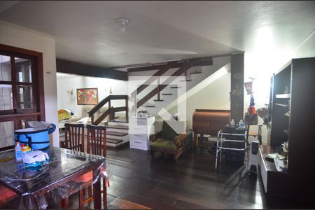 Sala de casa à venda com 4 quartos, 333m² em Igara, Canoas