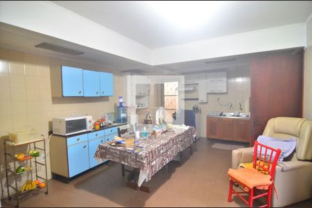 Casa à venda com 333m², 4 quartos e 2 vagasCozinha