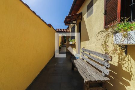 Casa à venda com 242m², 3 quartos e 2 vagasQuintal