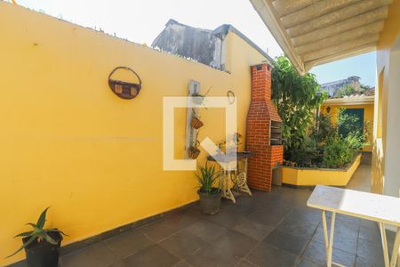 Casa à venda com 242m², 3 quartos e 2 vagasQuital