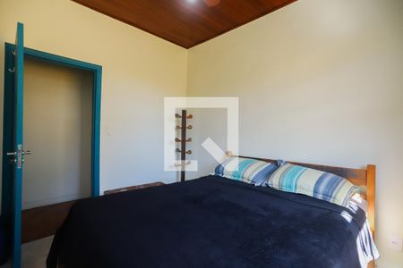 Casa à venda com 242m², 3 quartos e 2 vagasQuarto 1