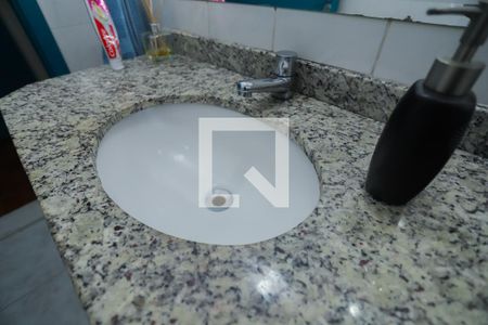 Casa à venda com 242m², 3 quartos e 2 vagasBanheiro Social