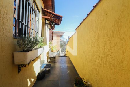 Casa à venda com 242m², 3 quartos e 2 vagasQuintal