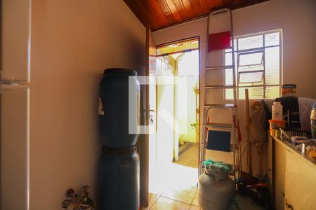 Casa à venda com 242m², 3 quartos e 2 vagasQuarto de Serviço