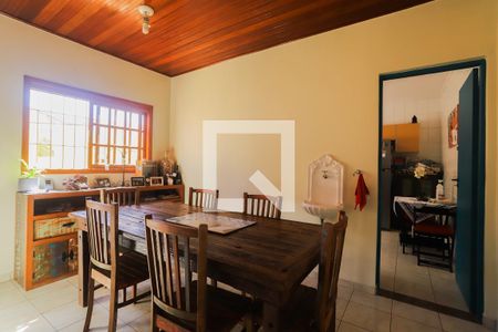 Casa à venda com 242m², 3 quartos e 2 vagasSala de Jantar