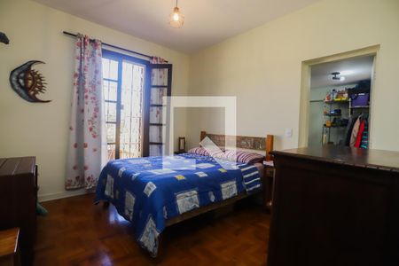 Casa à venda com 242m², 3 quartos e 2 vagasQuarto 2 - Suíte