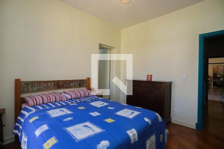 Casa à venda com 242m², 3 quartos e 2 vagasQuarto 2 - Suíte