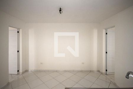 Cozinha e Sala de casa para alugar com 2 quartos, 55m² em Vila Alpina, São Paulo