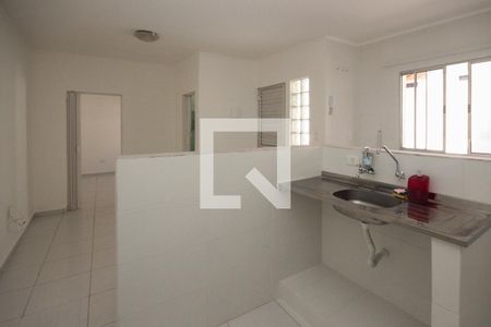Cozinha de casa para alugar com 1 quarto, 45m² em Vila Alpina, São Paulo