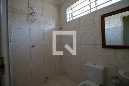 Casa à venda com 140m², 3 quartos e 1 vagaBanheiro
