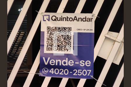 Casa à venda com 174m², 3 quartos e 2 vagasPlaquinha Instalada no portão do imóvel - Área Externa