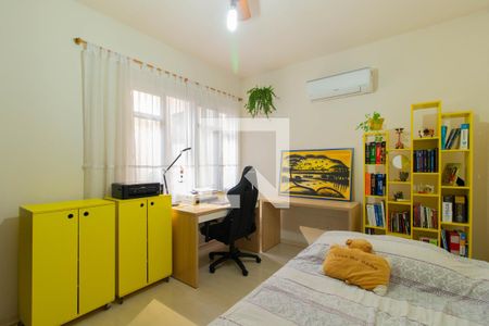 Quarto 1 de apartamento à venda com 3 quartos, 117m² em Farroupilha, Porto Alegre