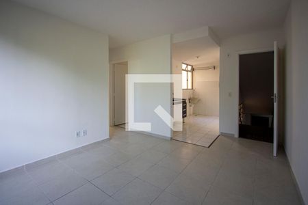 Sala de apartamento para alugar com 2 quartos, 45m² em Colubandê, São Gonçalo