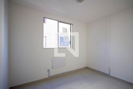 Quarto 2 de apartamento para alugar com 2 quartos, 45m² em Colubandê, São Gonçalo