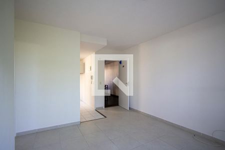 Sala de apartamento para alugar com 2 quartos, 45m² em Colubandê, São Gonçalo