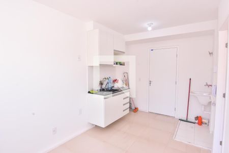 Sala de apartamento para alugar com 1 quarto, 24m² em Cidade Satelite Santa Barbara, São Paulo