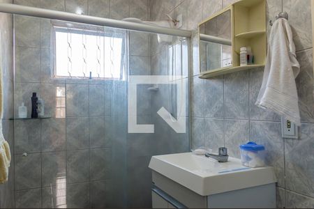 Casa à venda com 243m², 3 quartos e 3 vagas Casa à venda com 243m², 3 quartos e 3 vagasBanheiro