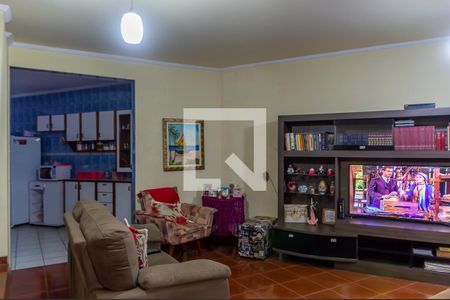 Casa à venda com 243m², 3 quartos e 3 vagas Casa à venda com 243m², 3 quartos e 3 vagasSala