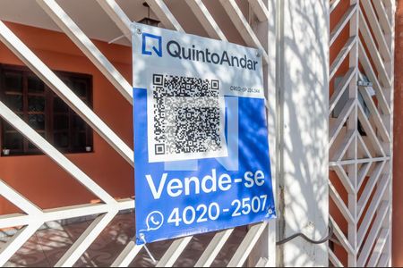 Casa à venda com 243m², 3 quartos e 3 vagas Casa à venda com 243m², 3 quartos e 3 vagasPlaca