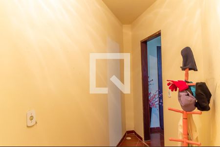 Casa à venda com 243m², 3 quartos e 3 vagas Casa à venda com 243m², 3 quartos e 3 vagasEscritório