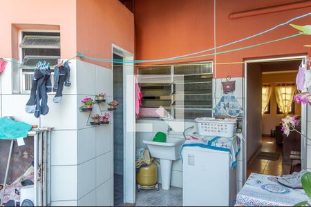 Casa à venda com 243m², 3 quartos e 3 vagas Casa à venda com 243m², 3 quartos e 3 vagasÁrea de Serviço