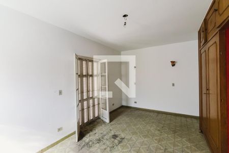 Casa à venda com 750m², 3 quartos e 11 vagasSuíte 2