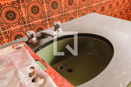 Casa à venda com 750m², 3 quartos e 11 vagasSuíte banheiro 2