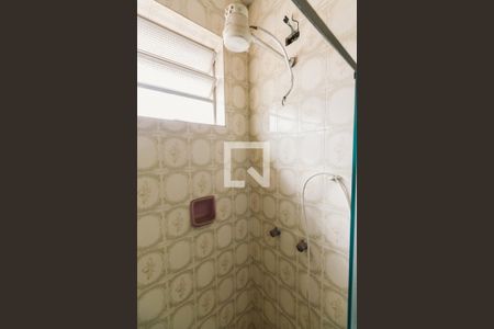 Casa à venda com 750m², 3 quartos e 11 vagasSuíte banheiro 