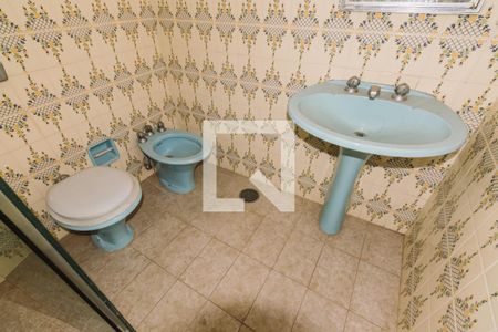 Casa à venda com 750m², 3 quartos e 11 vagasBanheiro 