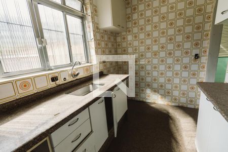 Casa à venda com 750m², 3 quartos e 11 vagasCozinha 