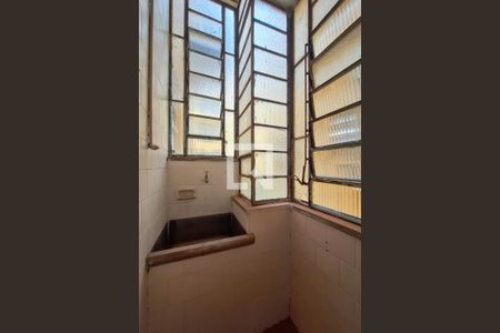 Apartamento para alugar com 60m², 2 quartos e 1 vagaÁrea de Serviço