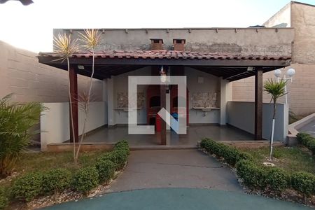 Apartamento à venda com 45m², 3 quartos e 1 vaga Apartamento à venda com 45m², 3 quartos e 1 vagaÁrea comum - Churrasqueira