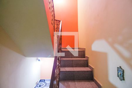 Escada de casa à venda com 4 quartos, 240m² em Altos de Vila Prudente, São Paulo
