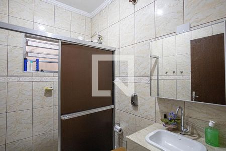 Casa à venda com 100m², 3 quartos e 3 vagasBanheiro 2