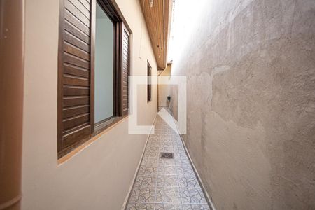 Casa à venda com 100m², 3 quartos e 3 vagasCorredor