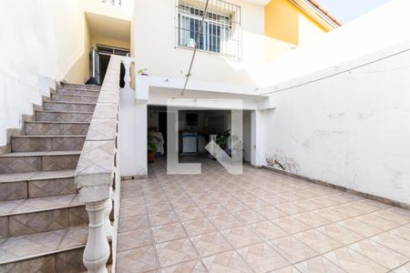 Casa à venda com 193m², 3 quartos e 2 vagasQuintal