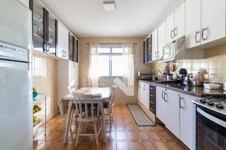 Casa à venda com 193m², 3 quartos e 2 vagasCozinha