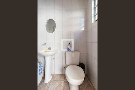 Casa à venda com 193m², 3 quartos e 2 vagasBanheiro de Serviço